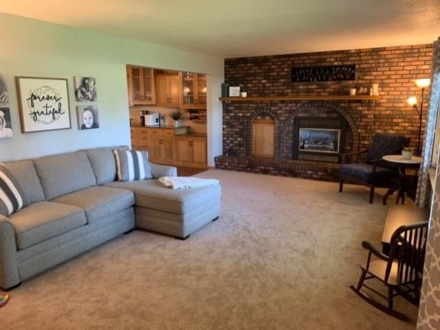 2205 River Rd, Windom, MN 56101