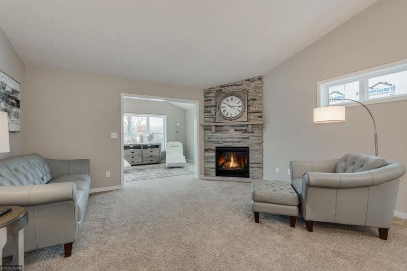 2751 Ridgeview Ln, Red Wing, MN 55066