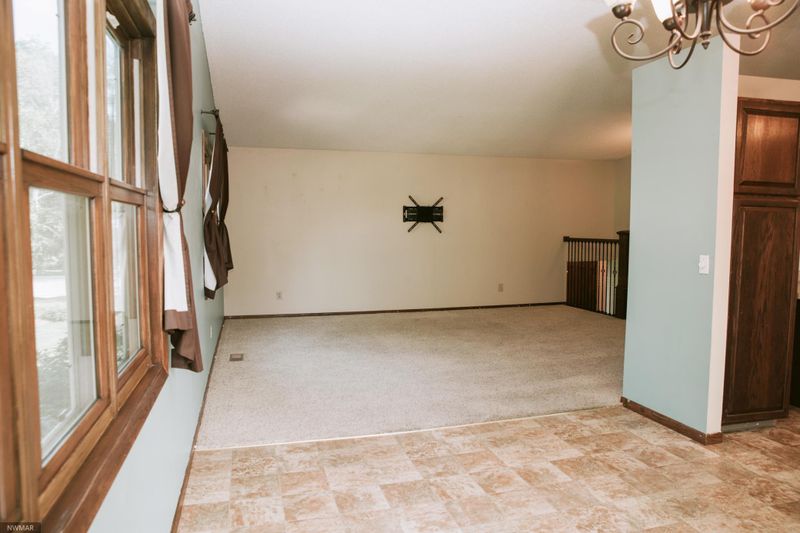 1618 Stephens Dr, Crookston, MN 56716