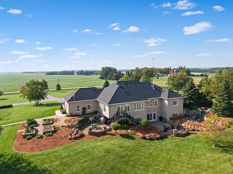 9135 Decker Ave, Northfield, MN 55057