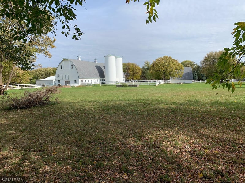 4562 Mccoll Dr, Savage, MN 55378