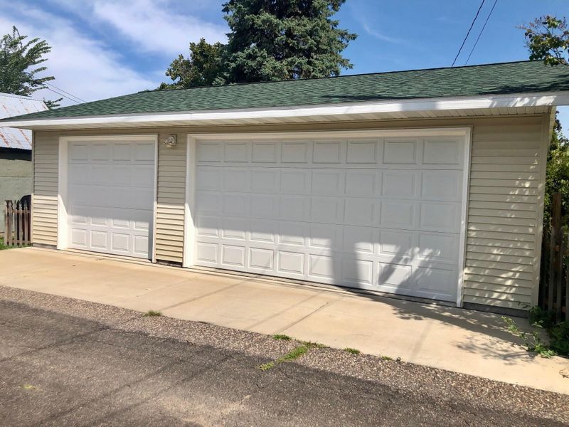 729 E 3rd St, Winona, MN 55987