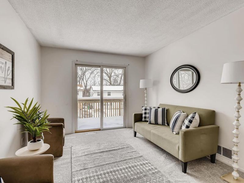 1356 Circle Terrace Blvd NE, Columbia Heights, MN 55421