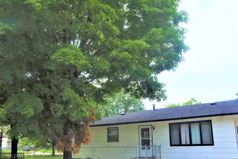 1305 12th St SE, Saint Cloud, MN 56304