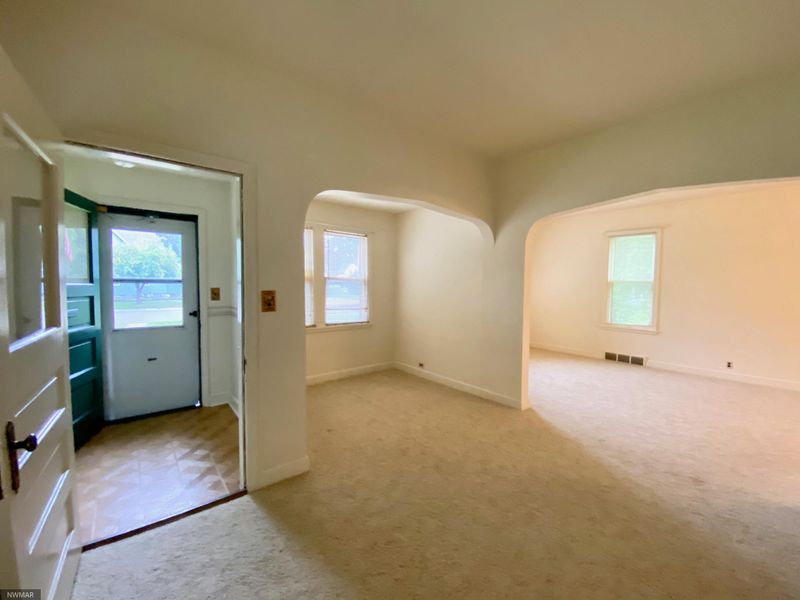 747 N Division St, Warren, MN 56762
