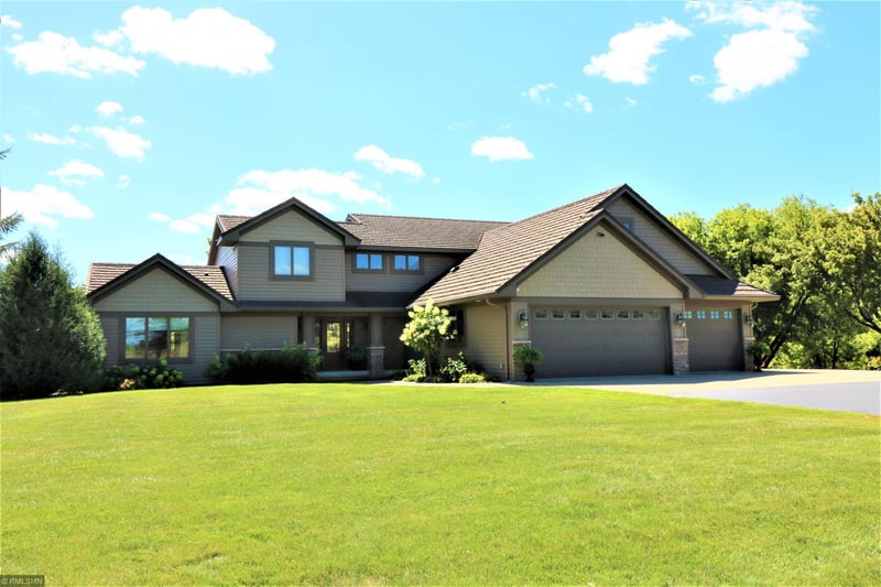 58285 206th St, Mankato, MN 56001