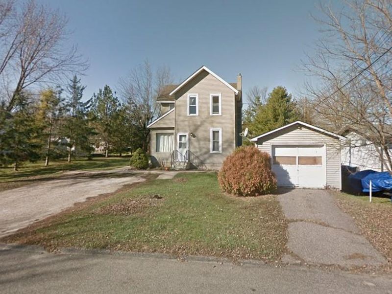 524 Phelps Ave, Wabasha, MN 55981