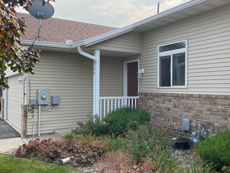 326 Pine St, Cannon Falls, MN 55009