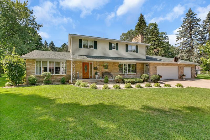 732 S Park Pl, Saint Cloud, MN 56301