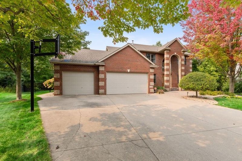 12600 195th Ct NW, Elk River, MN 55330