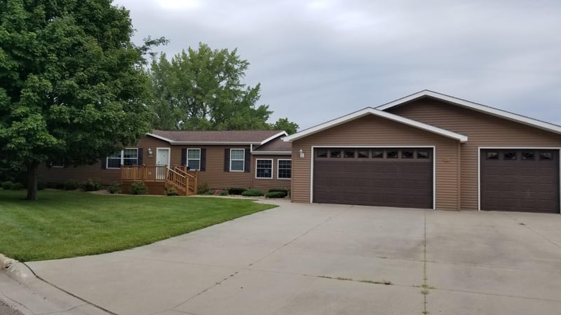 105 2nd St, Elkton, MN 55933