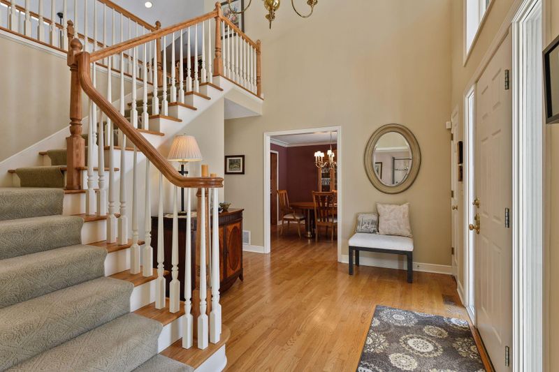 7627 Gleason Rd, Edina, MN 55439
