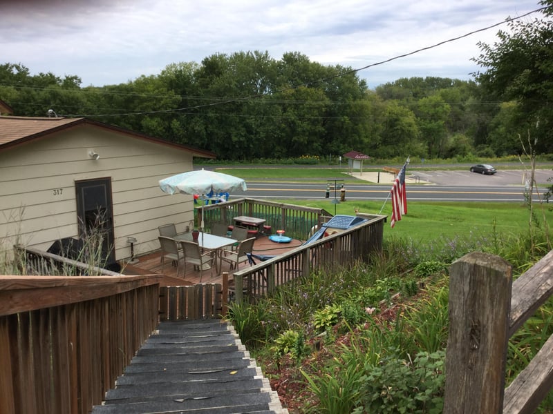 317 6th St E, Carver, MN 55315