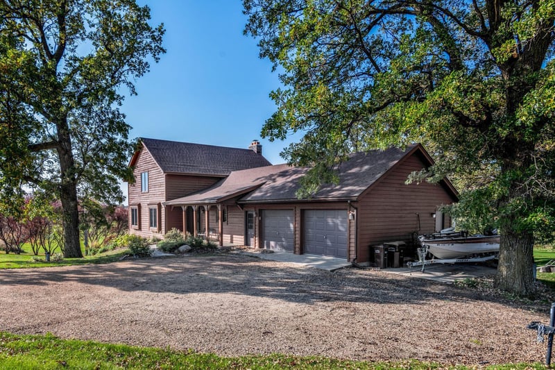 13720 County Road 31, Hamburg, MN 55339