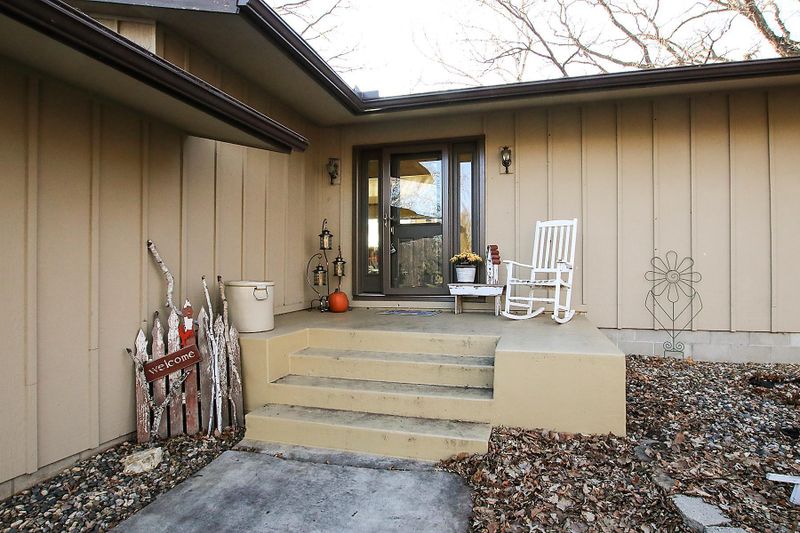70333 229th St, Dassel, MN 55325