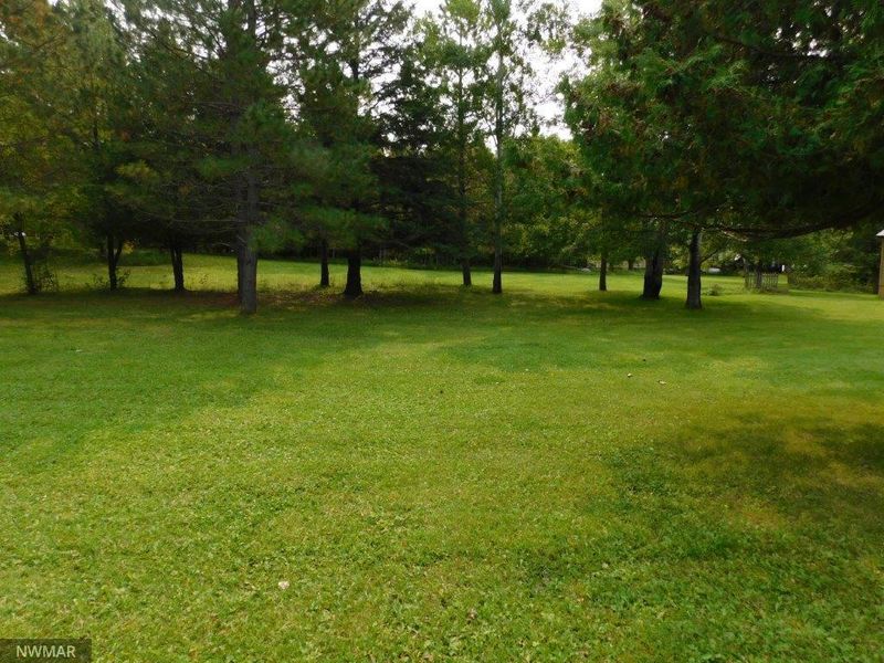 9806 Green Acres Ct NE, Bemidji, MN 56601