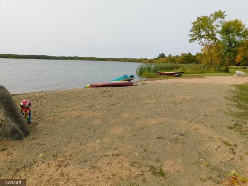 9806 Green Acres Ct NE, Bemidji, MN 56601