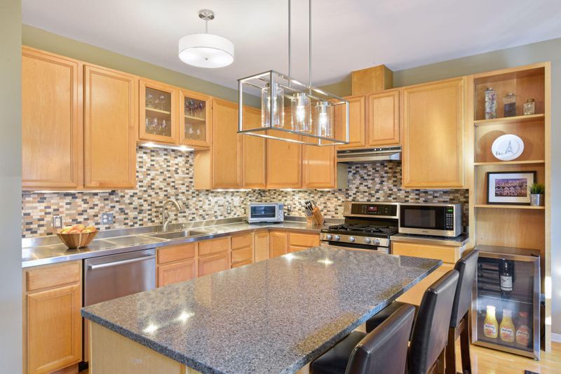 3812 W 32nd St, Minneapolis, MN 55416