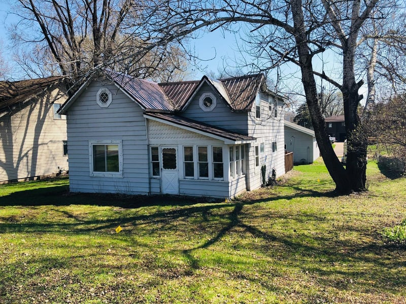 323 Minnesota St S, Bayport, MN 55003