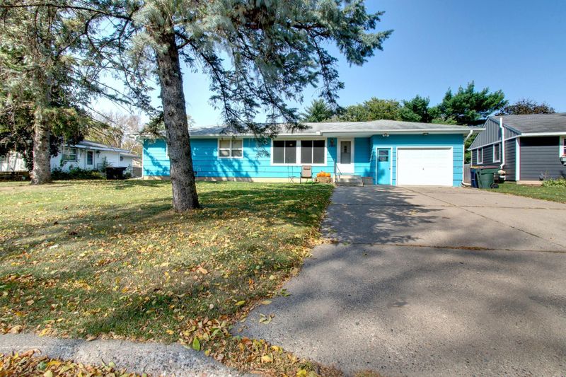 1205 Sunnyside Dr, Farmington, MN 55024