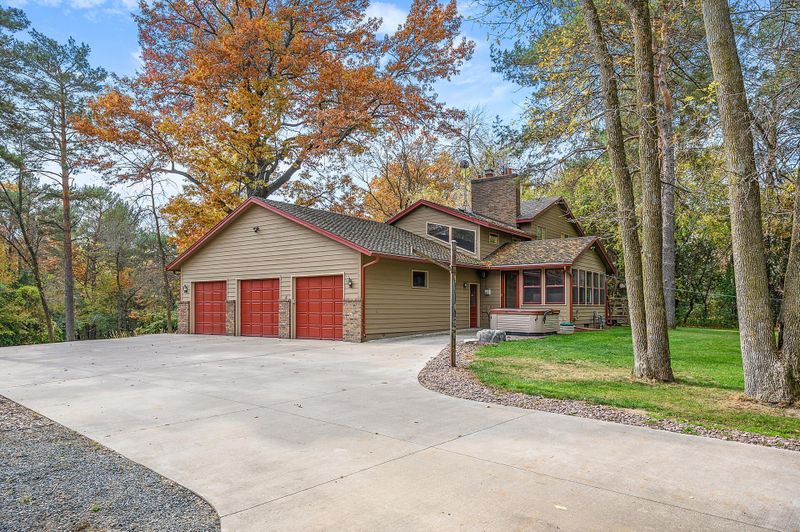 7810 66th St N, Pine Springs, MN 55115