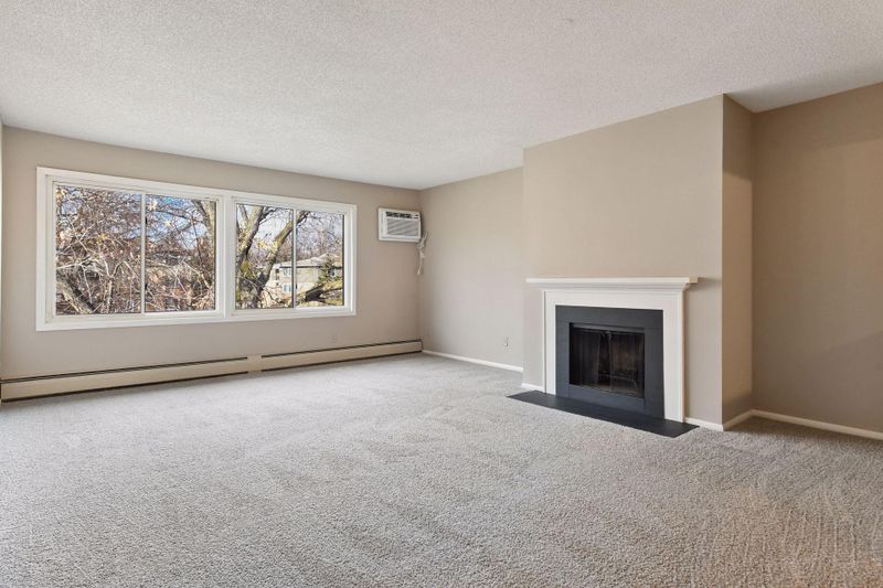 10311 Cedar Lake Rd #304, Minnetonka, MN 55305