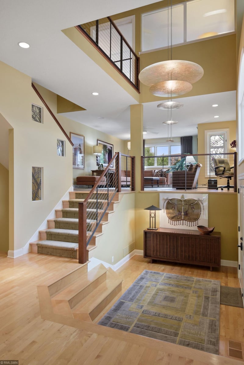 502 River St, Minneapolis, MN 55401