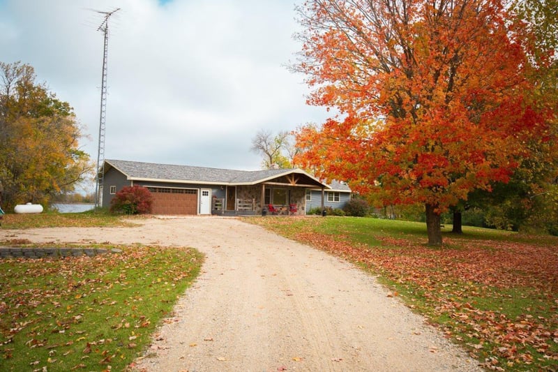 64197 County Highway 46, Eagle Bend, MN 56446