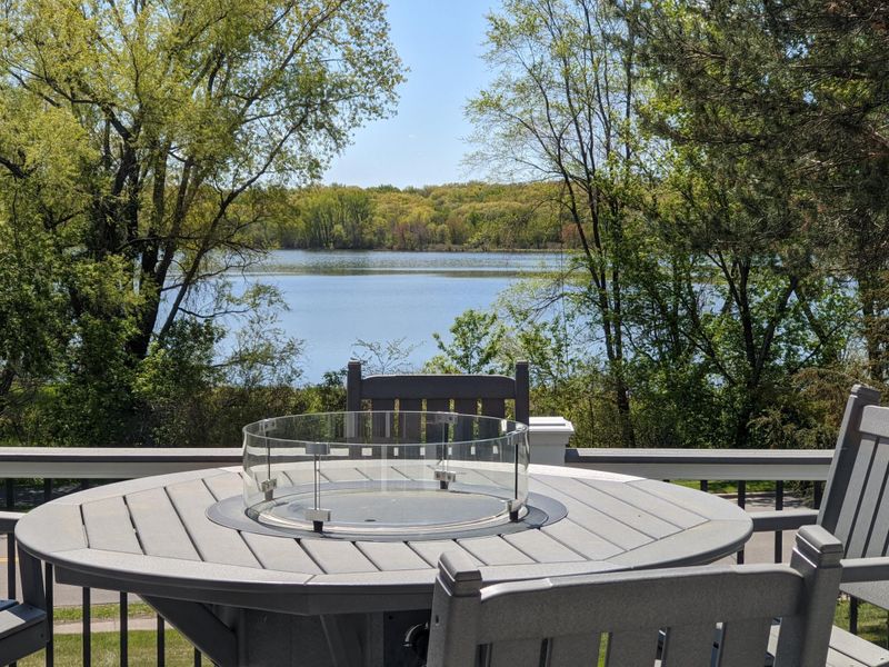 14351 Starrwood Cir, Eden Prairie, MN 55347