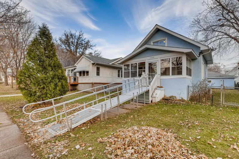 1044 22nd Ave SE, Minneapolis, MN 55414