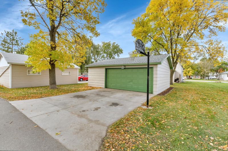24 8th Ave N, Waite Park, MN 56387
