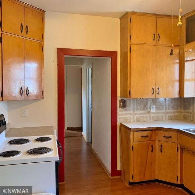 115 Pine St SE, Clearbrook, MN 56634