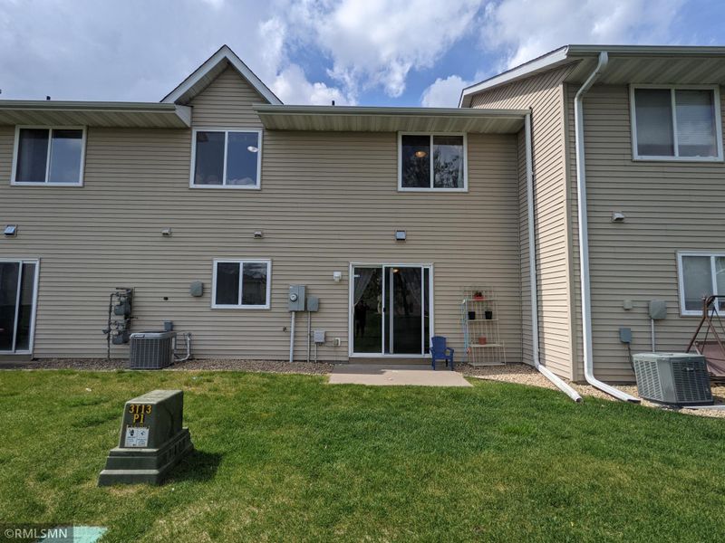 9176 Goodrich Dr, Monticello, MN 55362