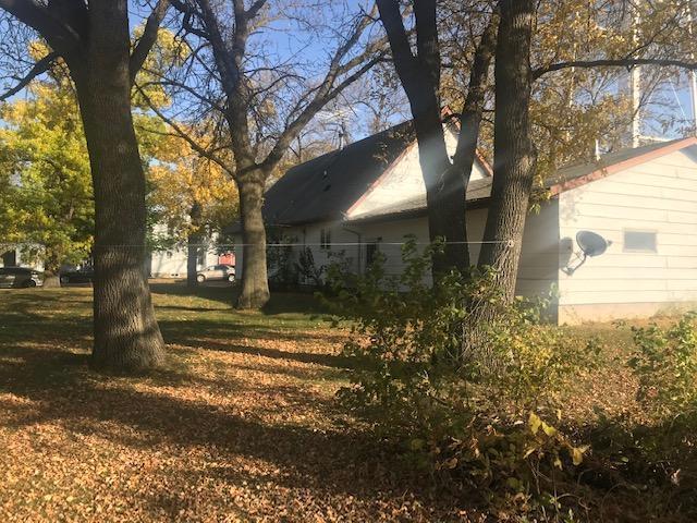 102 W Exchange St, Okabena, MN 56161