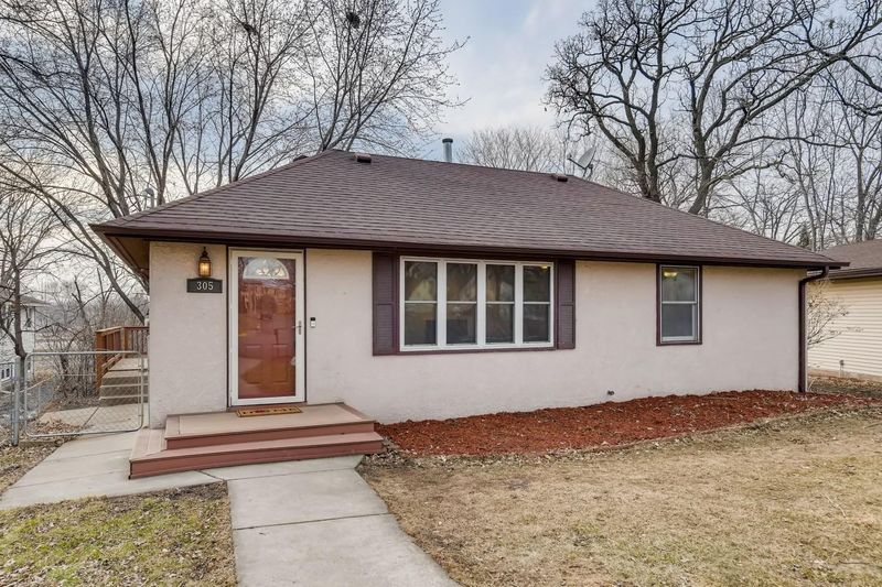 305 76th Ave NE, Fridley, MN 55432