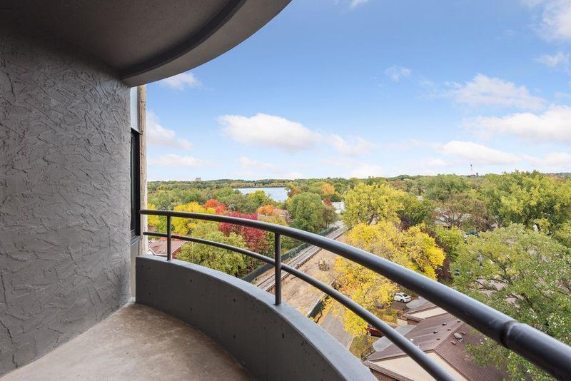 3151 Dean Ct #B804, Minneapolis, MN 55416