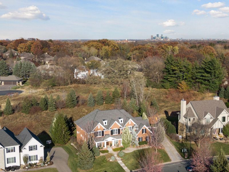 5205 Kelsey Ter, Edina, MN 55436
