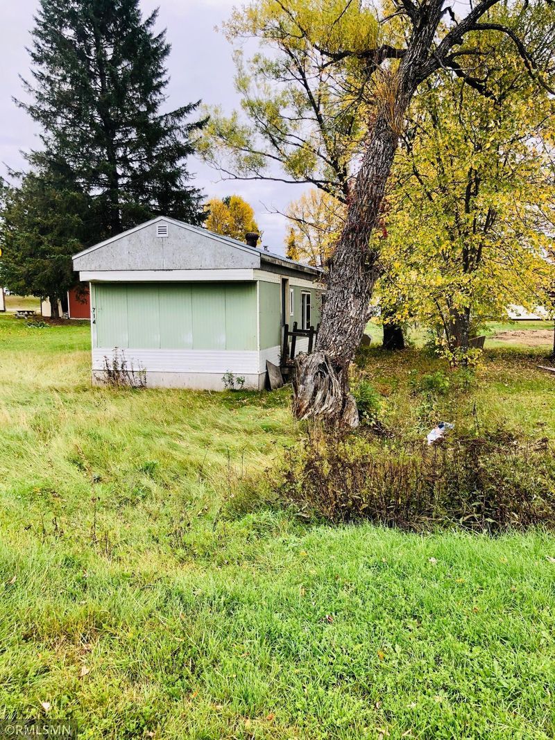 714 N 2nd St, Tower, MN 55790