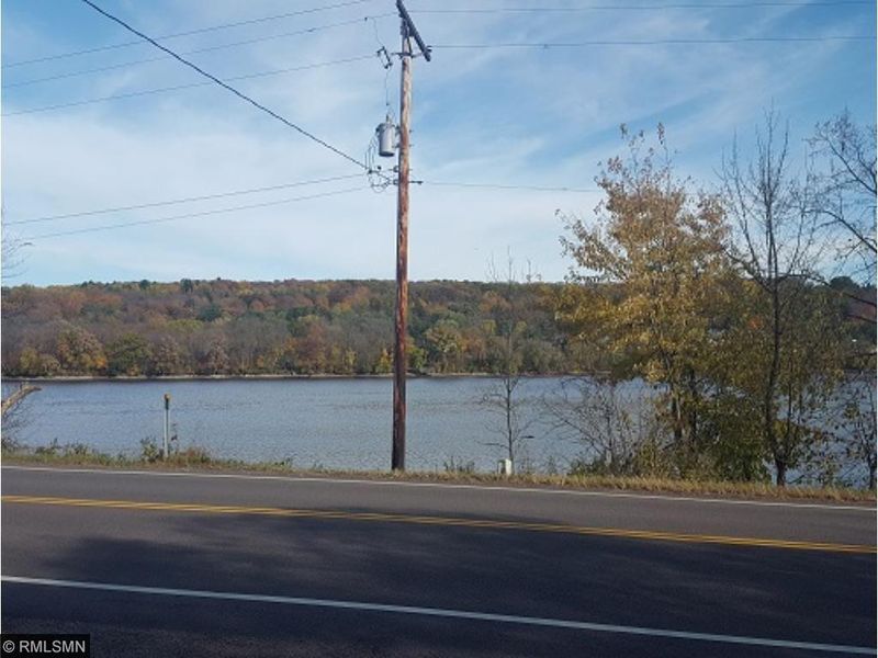 1117 Chisago St, Taylors Falls, MN 55084