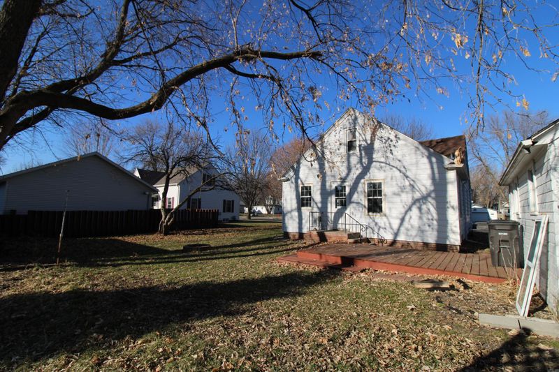 308 Trott Ave SE, Willmar, MN 56201