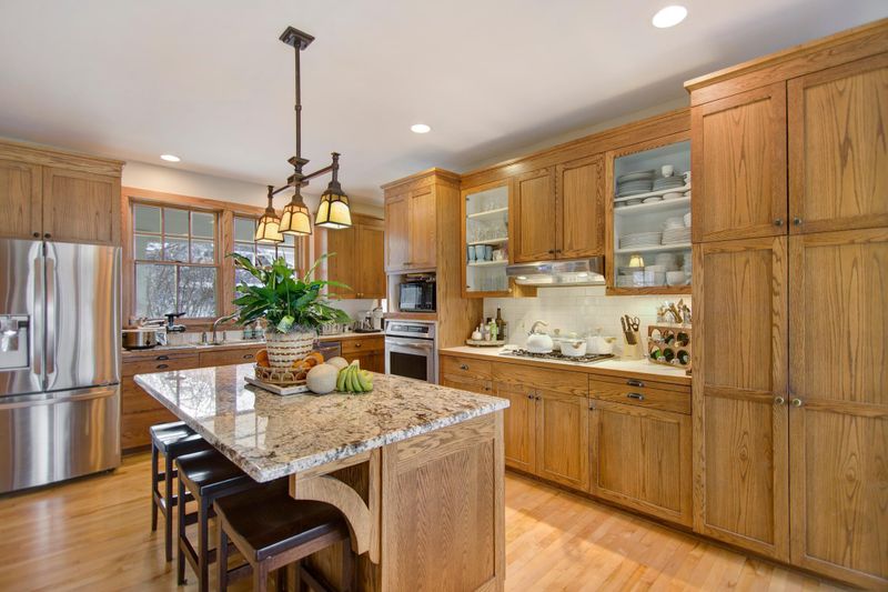 3359 Pioneer Pl, Stillwater, MN 55082