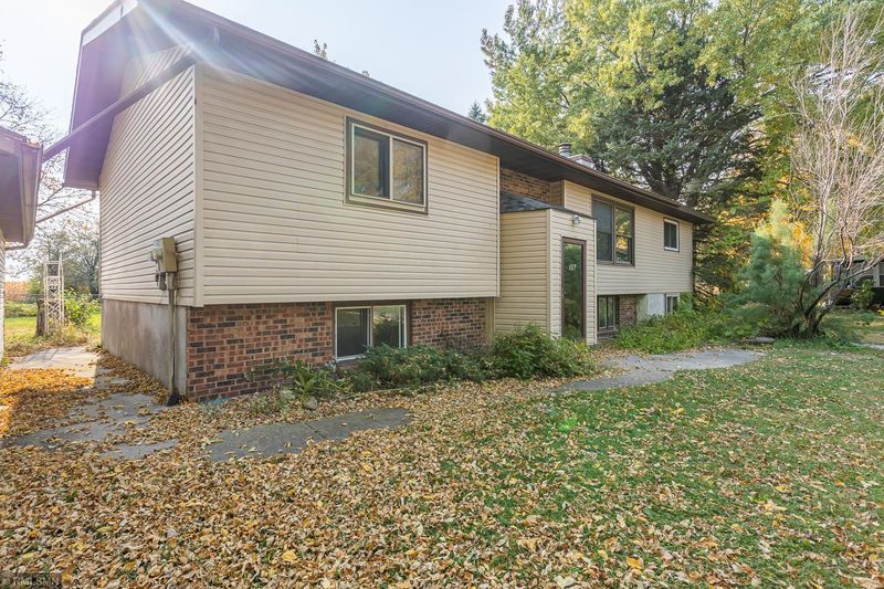 107 Horseshoe Ln, Mankato, MN 56080