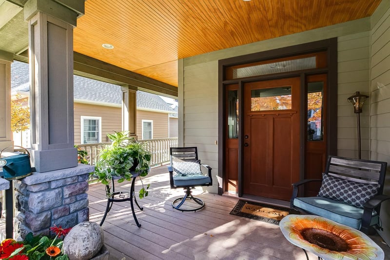 16916 East Lake Dr, Lakeville, MN 55068