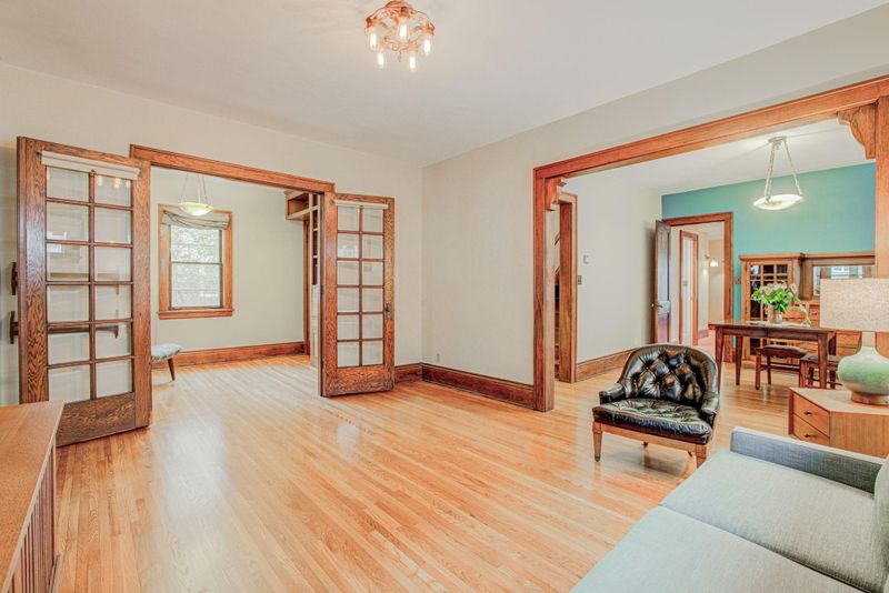 1255 Goodrich Ave, Saint Paul, MN 55105