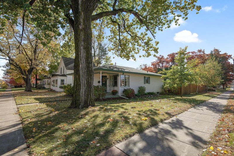320 Fern St S, Cambridge, MN 55008