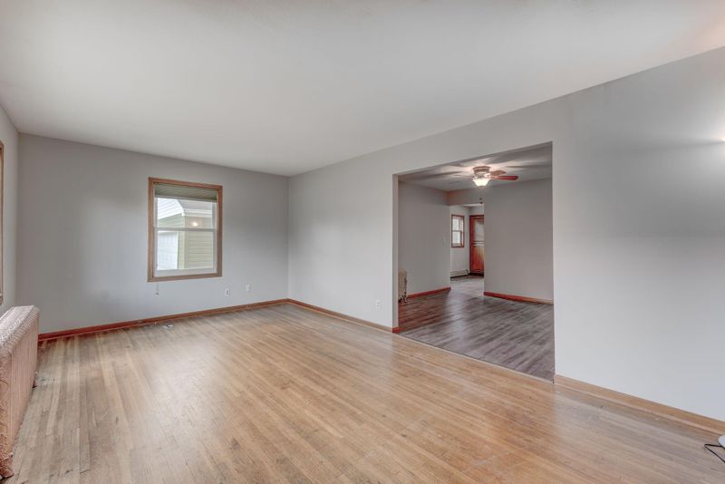 4901 W Old Shakopee Rd, Bloomington, MN 55437