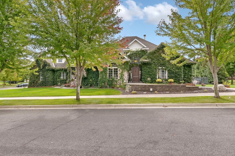 2006 Temminck Rd, Saint Cloud, MN 56301