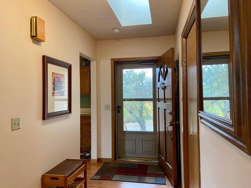 112 Park St W, South Saint Paul, MN 55075
