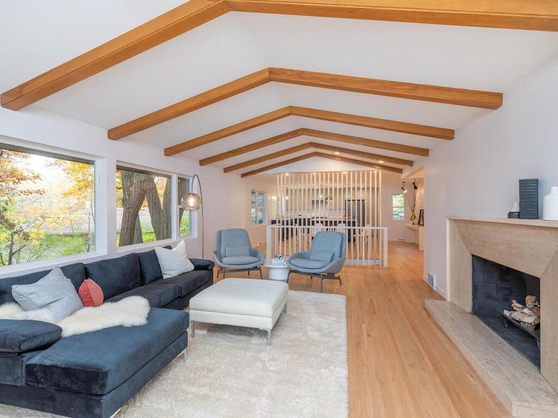 4601 Mounthall Ter, Minnetonka, MN 55345