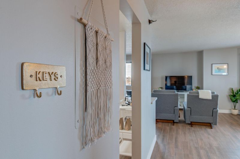78 10th St E #2809, Saint Paul, MN 55101